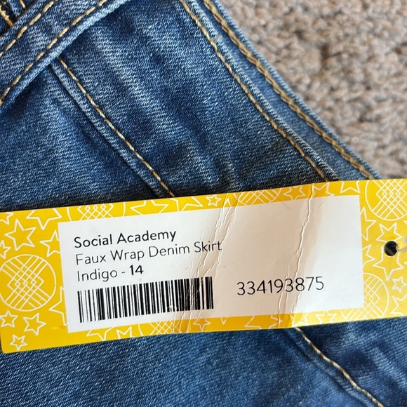 faux wrap denim skirt stitch fix - Picture 3 of 3